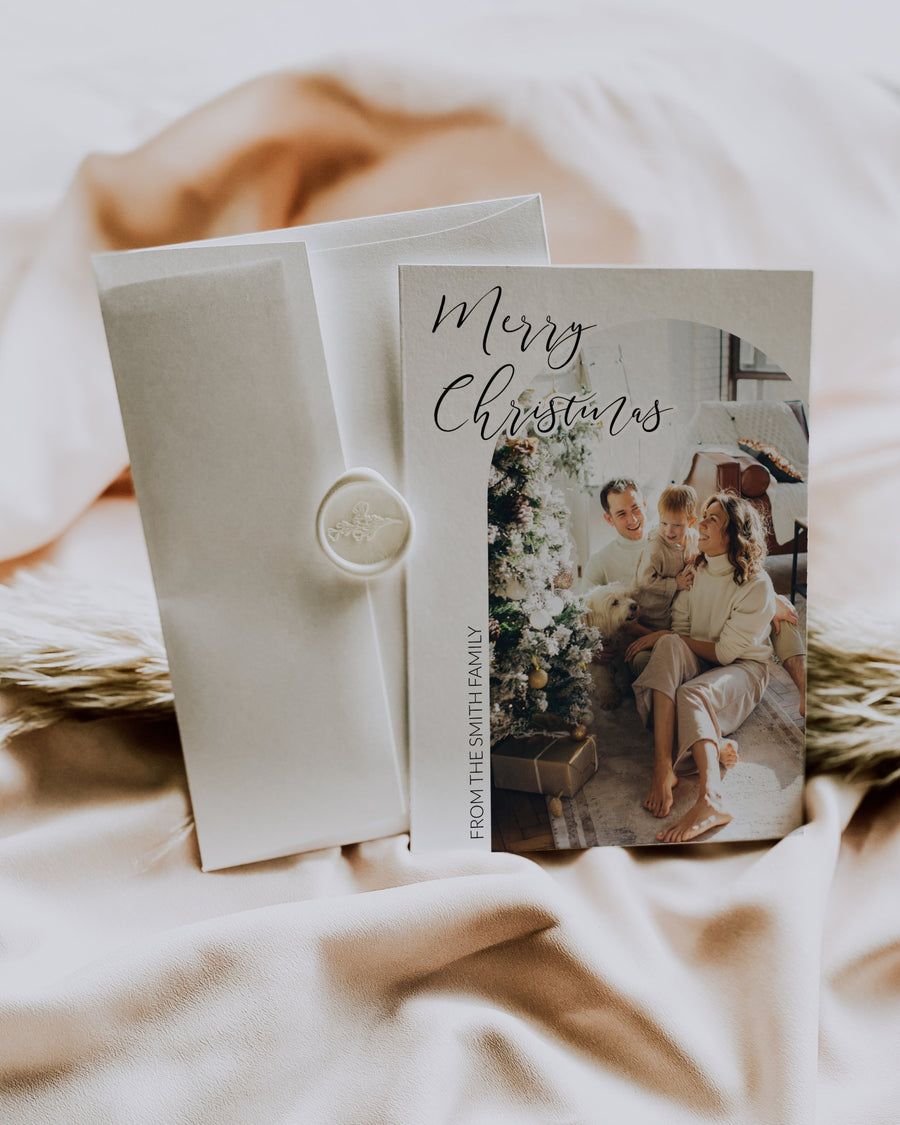 Merry Christmas Arch Photo Card 2026, Minimal Editable Single 5x7 Family Template 095BW-PHCA